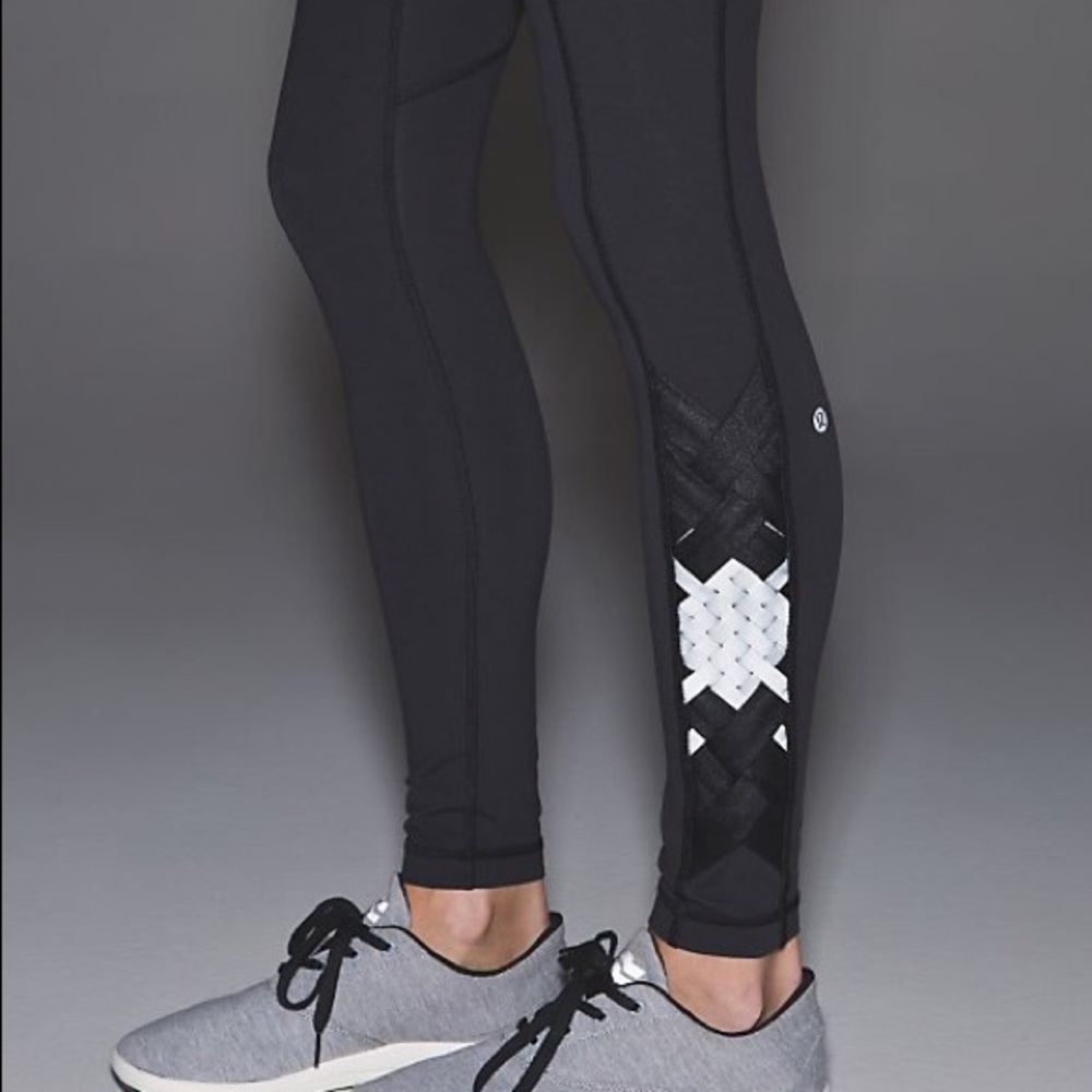 Lululemon braided pace tight crop legging