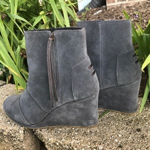 Worn once Toms desert wedges in dark grey