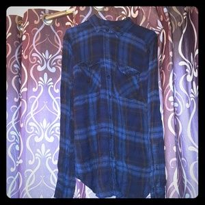 Very soft blue and black grungy flannel