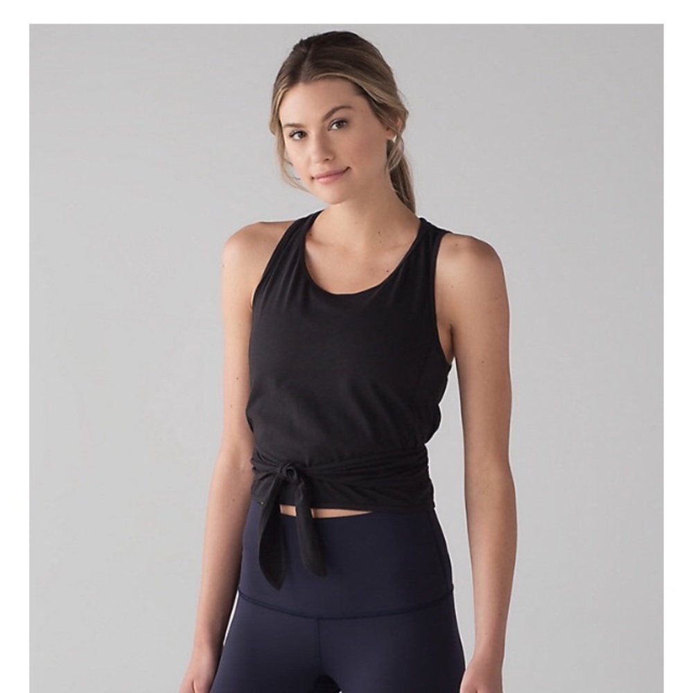 ISO lululemon it's a tie tank - Picture 2 of 3