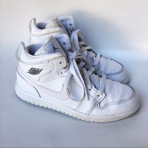 Kids Air Jordan 1 Mid Sneakers