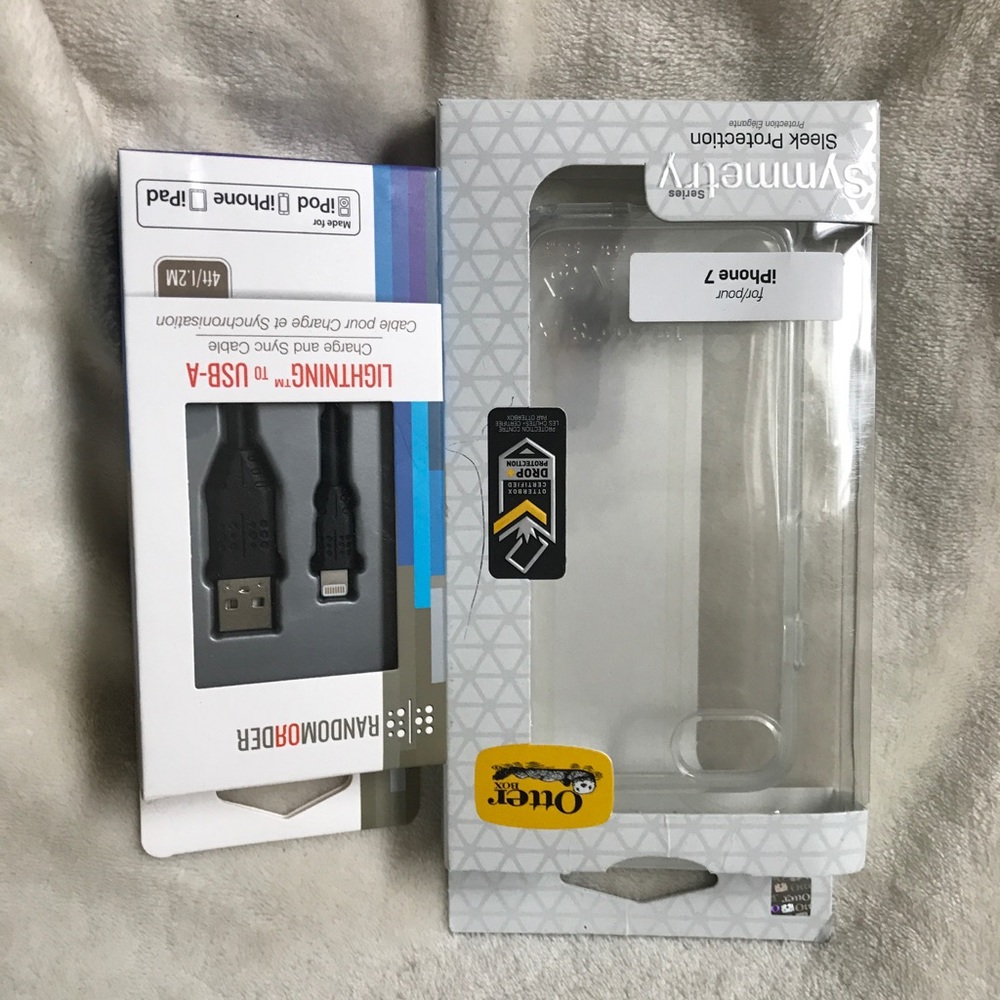 iPhone 7 otterbox An charging chord