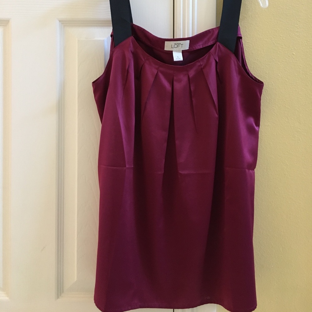 Ann Taylor LOFT Satin Sleeveless Blouse