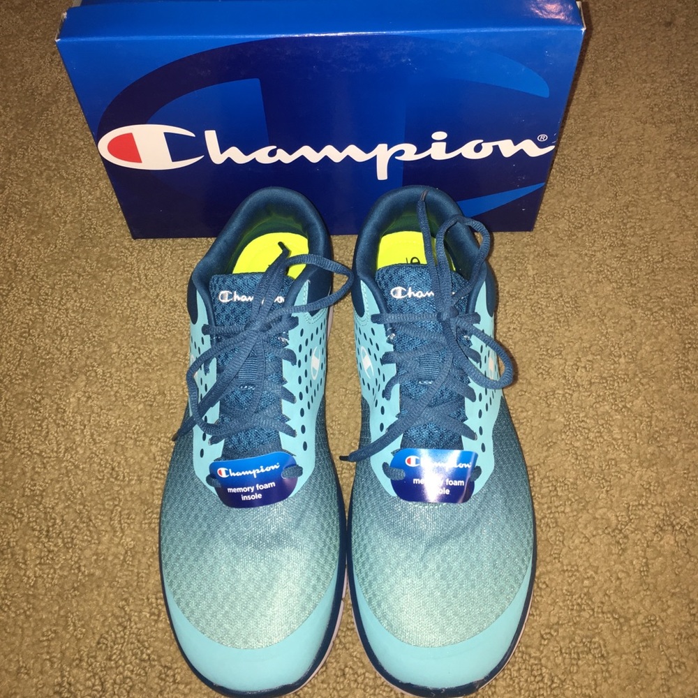NEW Champion memory foam running shoes🦋