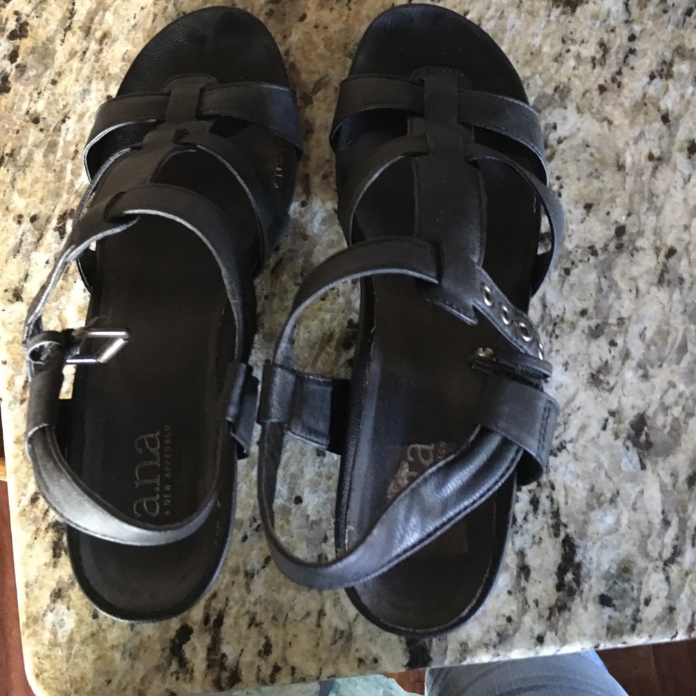 Heel sandals