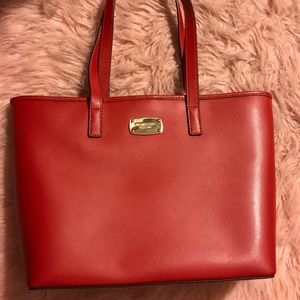 Michael kors jet set tote