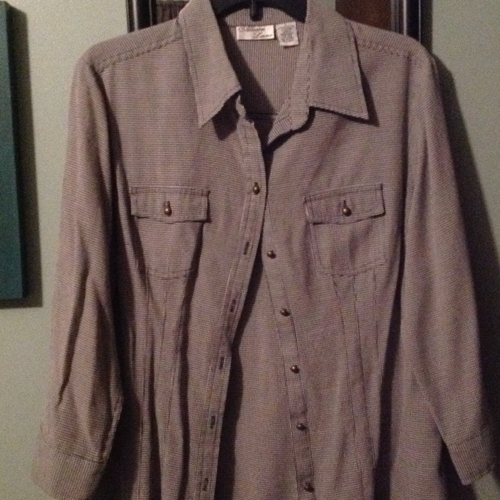 Small print blue plaid shirt