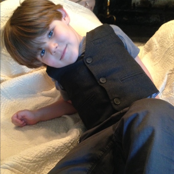 Gray Button up vest. Multiple sizes. - Picture 2 of 2