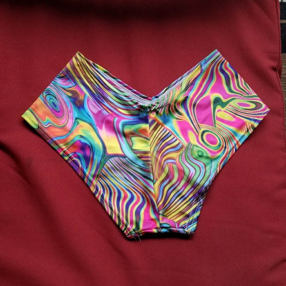 Trippy psychedelic rave bottoms