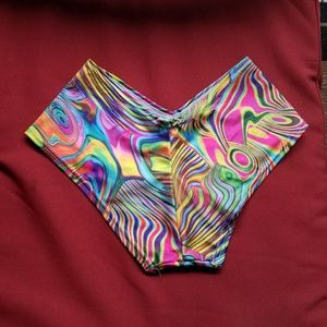 Trippy psychedelic rave bottoms