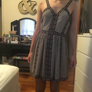 bcbg patterned dress