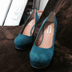 Steve Madden Teal Pumps