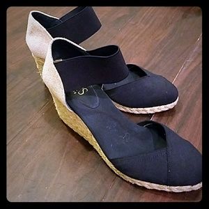 Chaps Navy Woven Wedges - Size 8.5