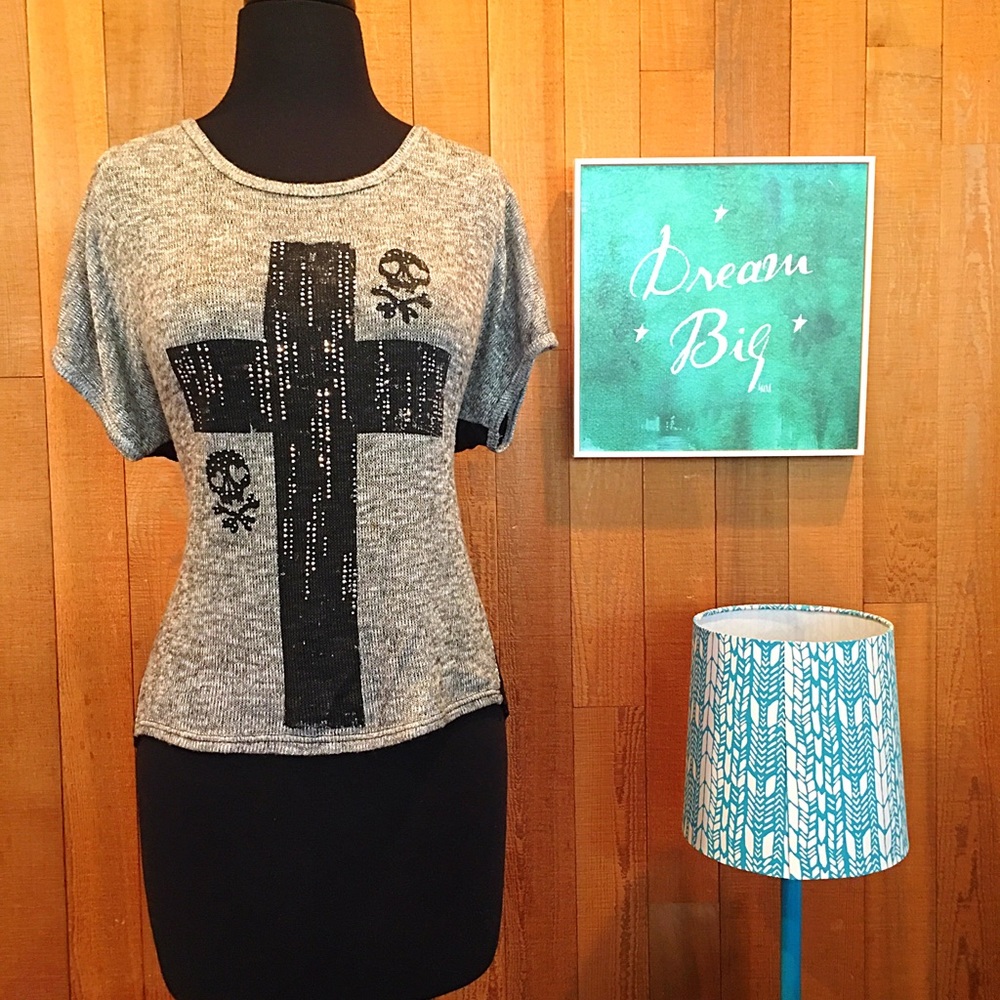 💀✝️Skull & Cross Top