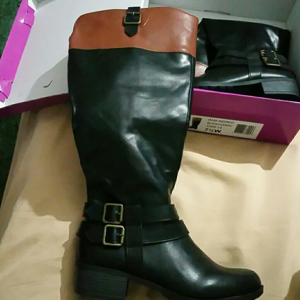 Rampage BNWT Sz 7.5 Ladies boots