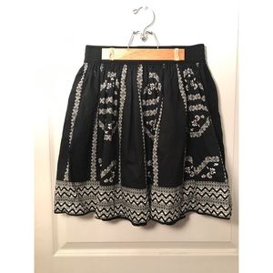 Cute patterned skirt!