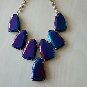 Kendra Scott necklace