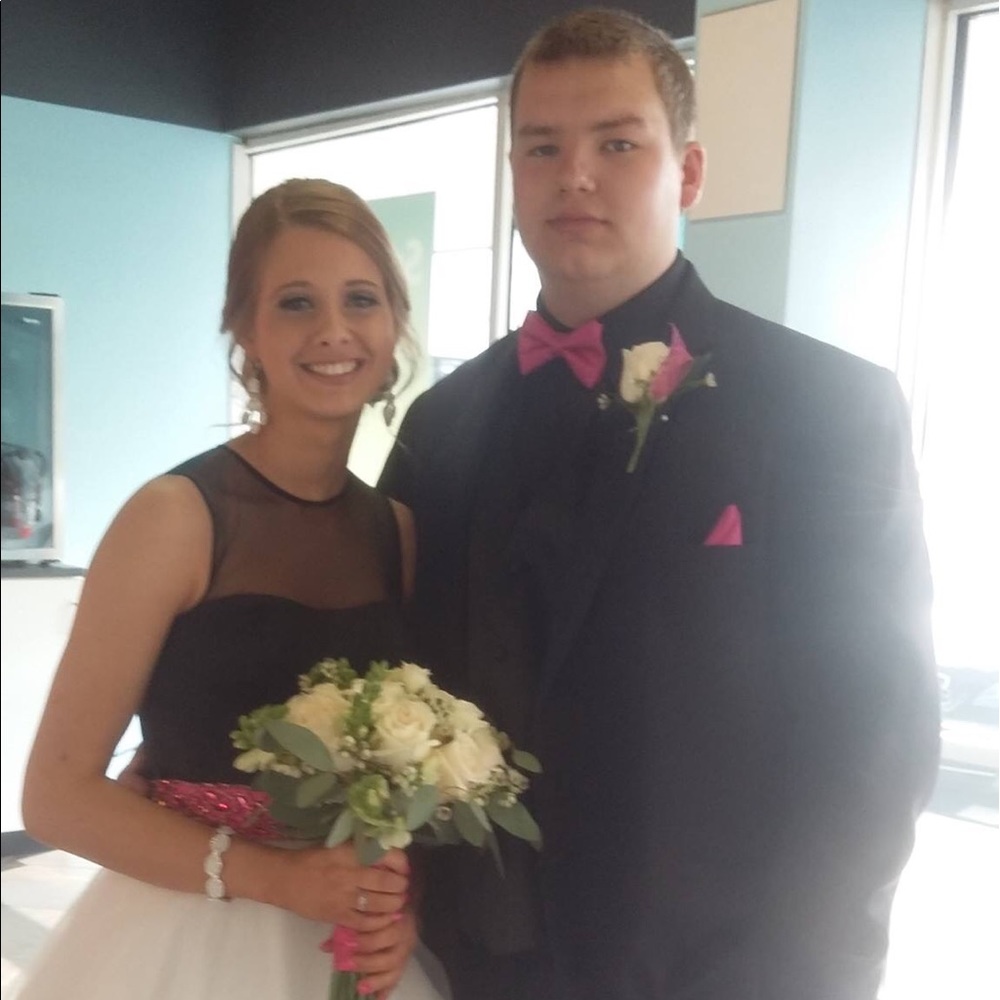 Meet your Posher, Lorrin