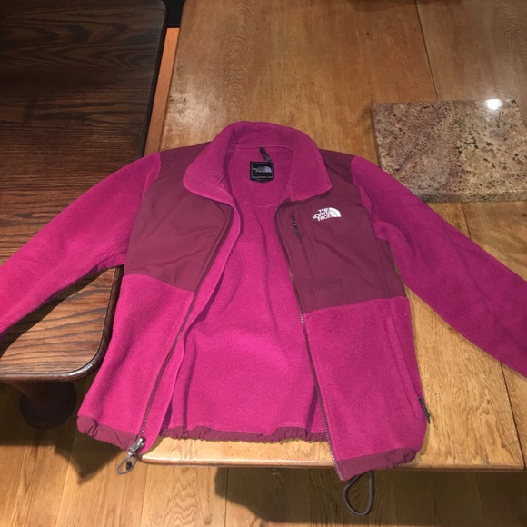 Women's North Face Denali Jacket - Picture 2 of 4
