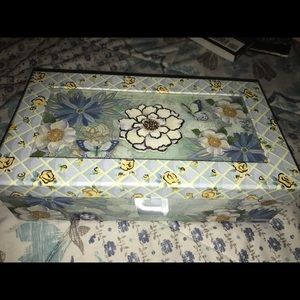 Cute Jewelry Box!