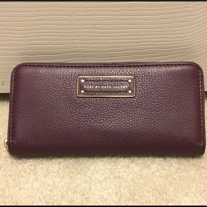 Marc by Marc Jacobs berry leather zip wallet, NWOT