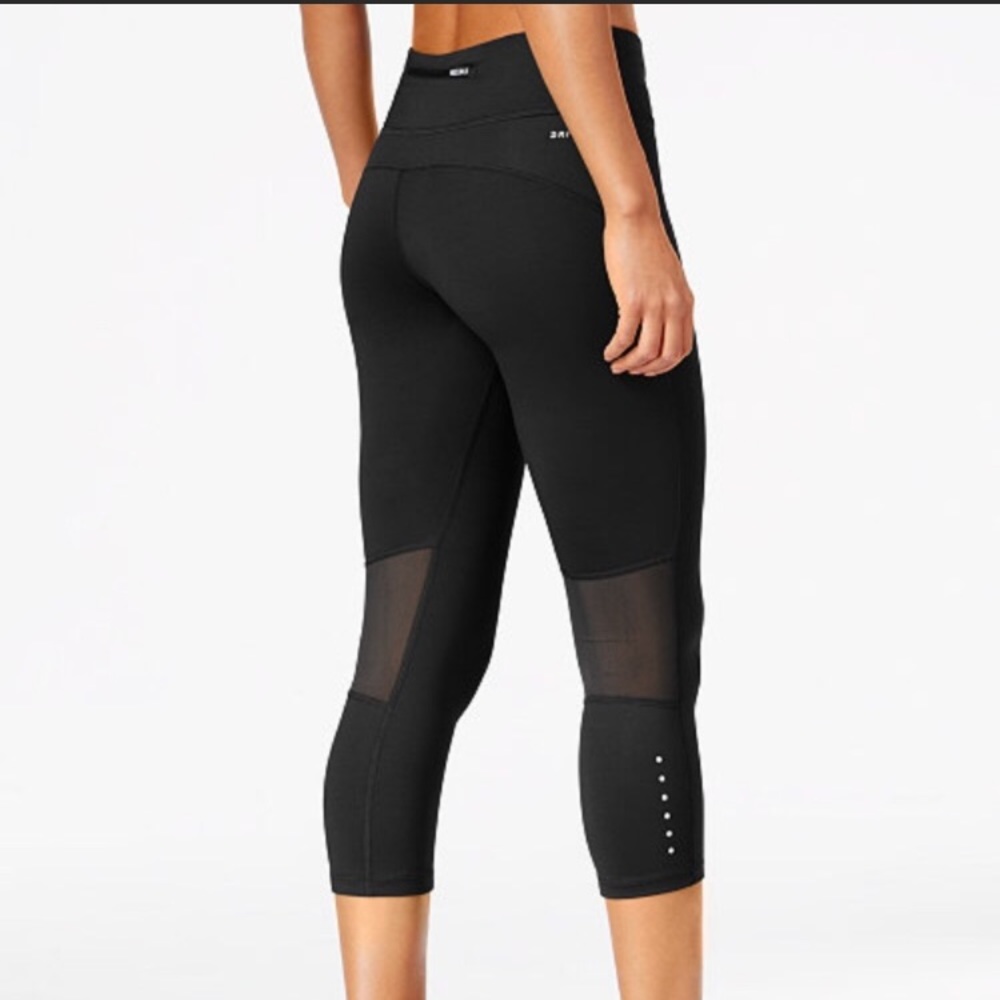 Nike Women's Epic Dri-Fit Capri Pant Size Large