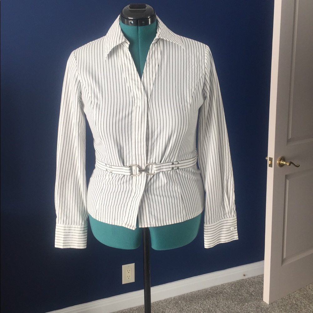 Very nice Jones of New York shirt.  Like New