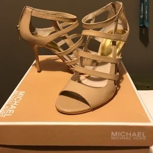 Michael Kors heels🖤