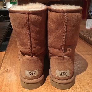 Ugg Australia Classic Short Suede Boots