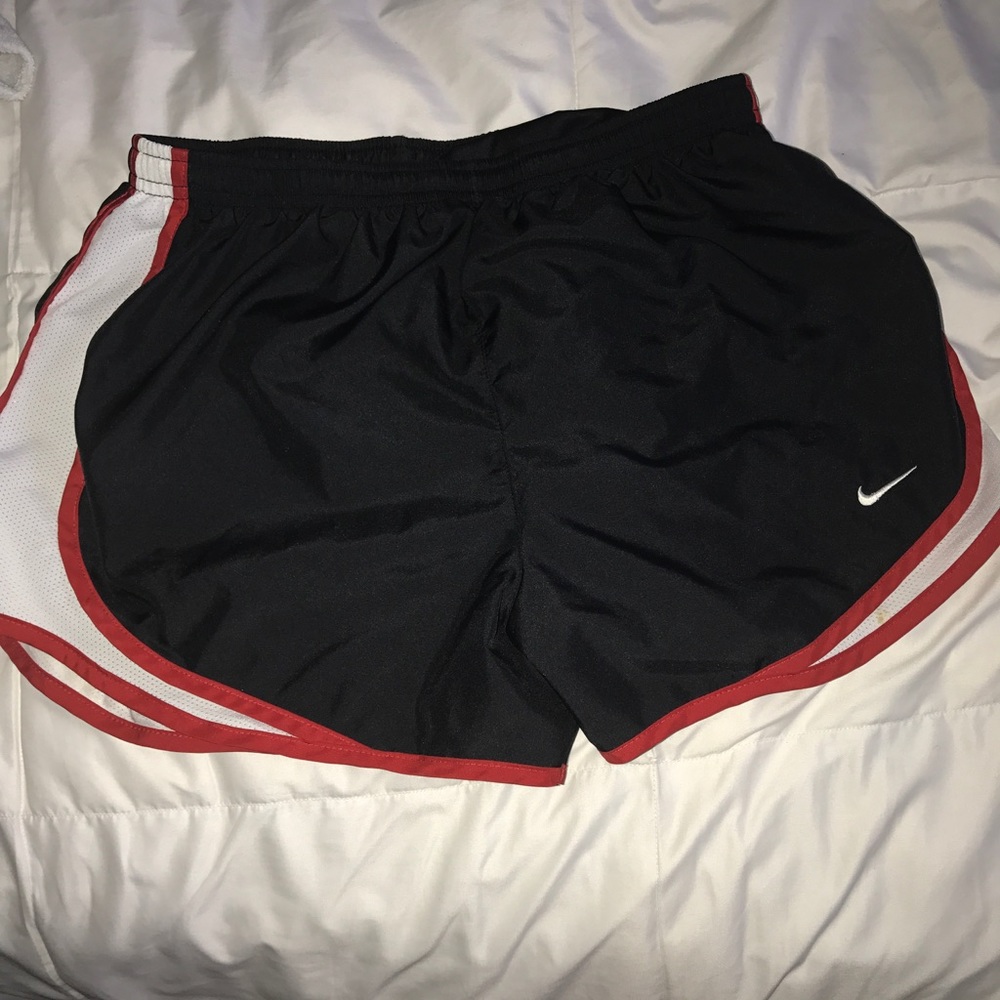 Women's Nike Shorts !!
