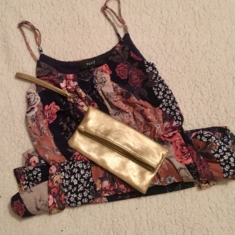 Gold clutch