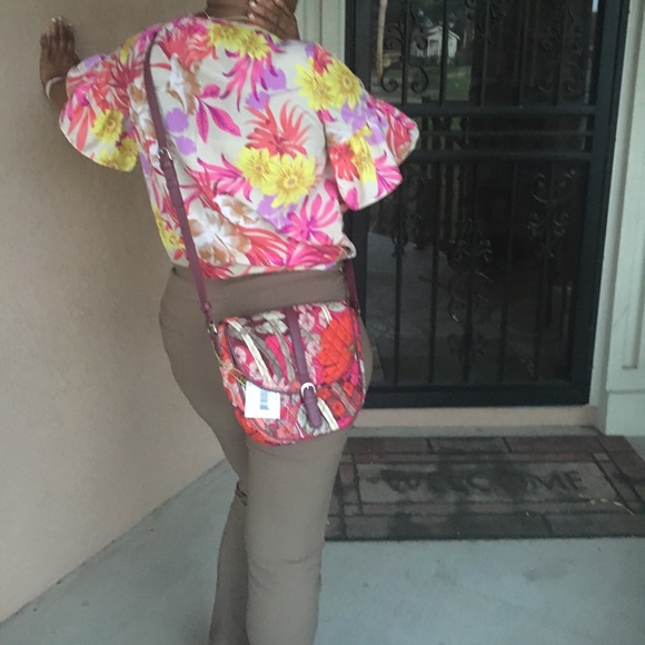 Vera. Bradley Bohemian crossbody. 2 ways worn - Picture 3 of 5
