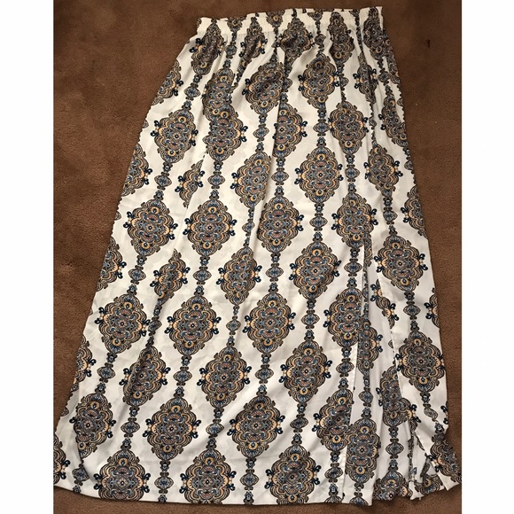 H&M Dresses & Skirts - Printed Maxi Slit Skirt / H&M