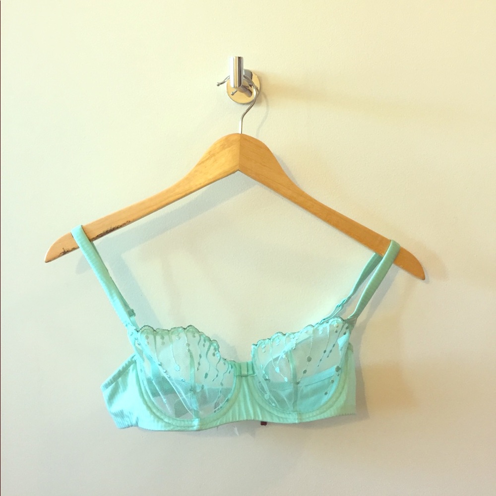 Lou Petillante Demi Cup Bra