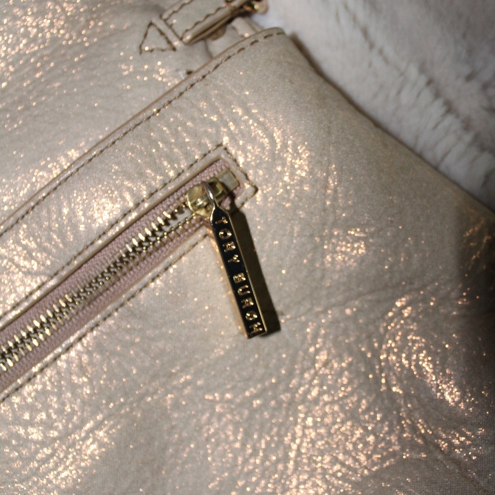 Tory Burch Gold Saffiano Logo Clutch - Picture 6 of 8