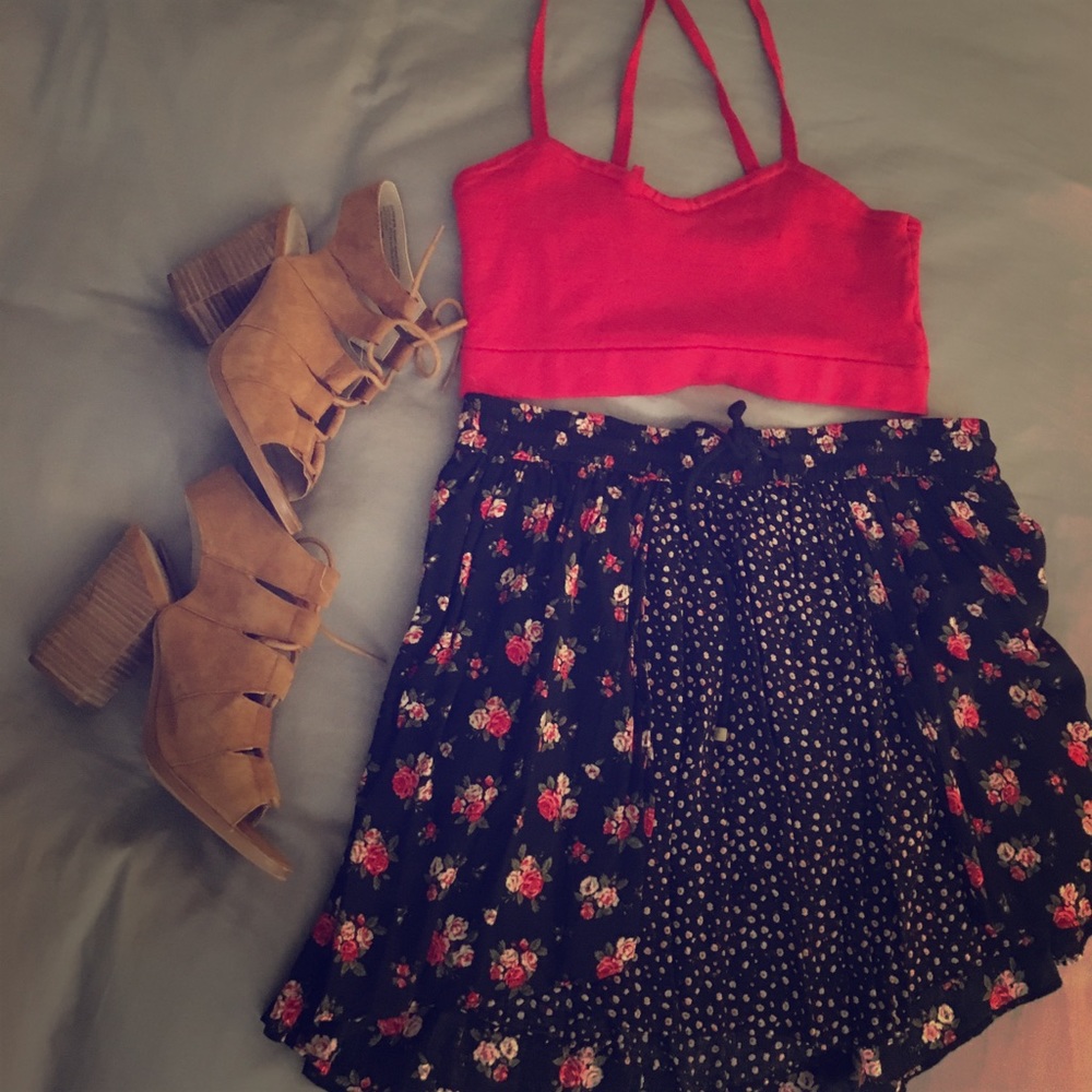 Red crop tank top🍒