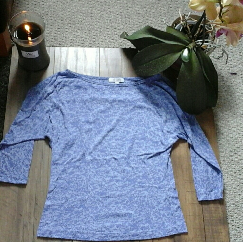 Delias 3/4 Sleeve Burnout  tee