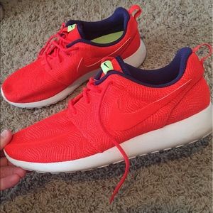 Nike roshes