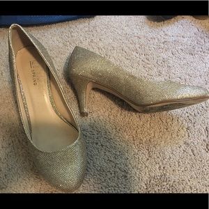 Gold sparkle heels
