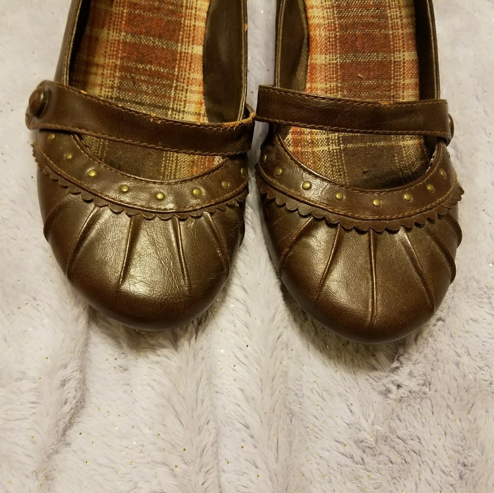 SOLD Hot Kiss vintage style heels
