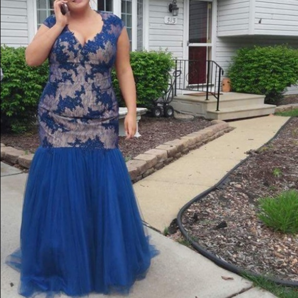 Plus size prom dress