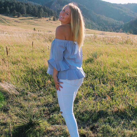 Meet your Posher, Jena - Picture 1 of 1