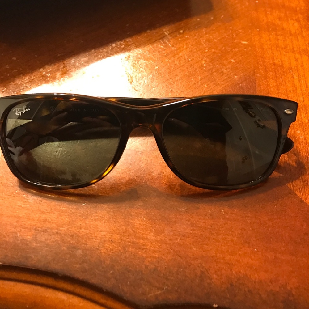 😎 Authentic Ray-Ban