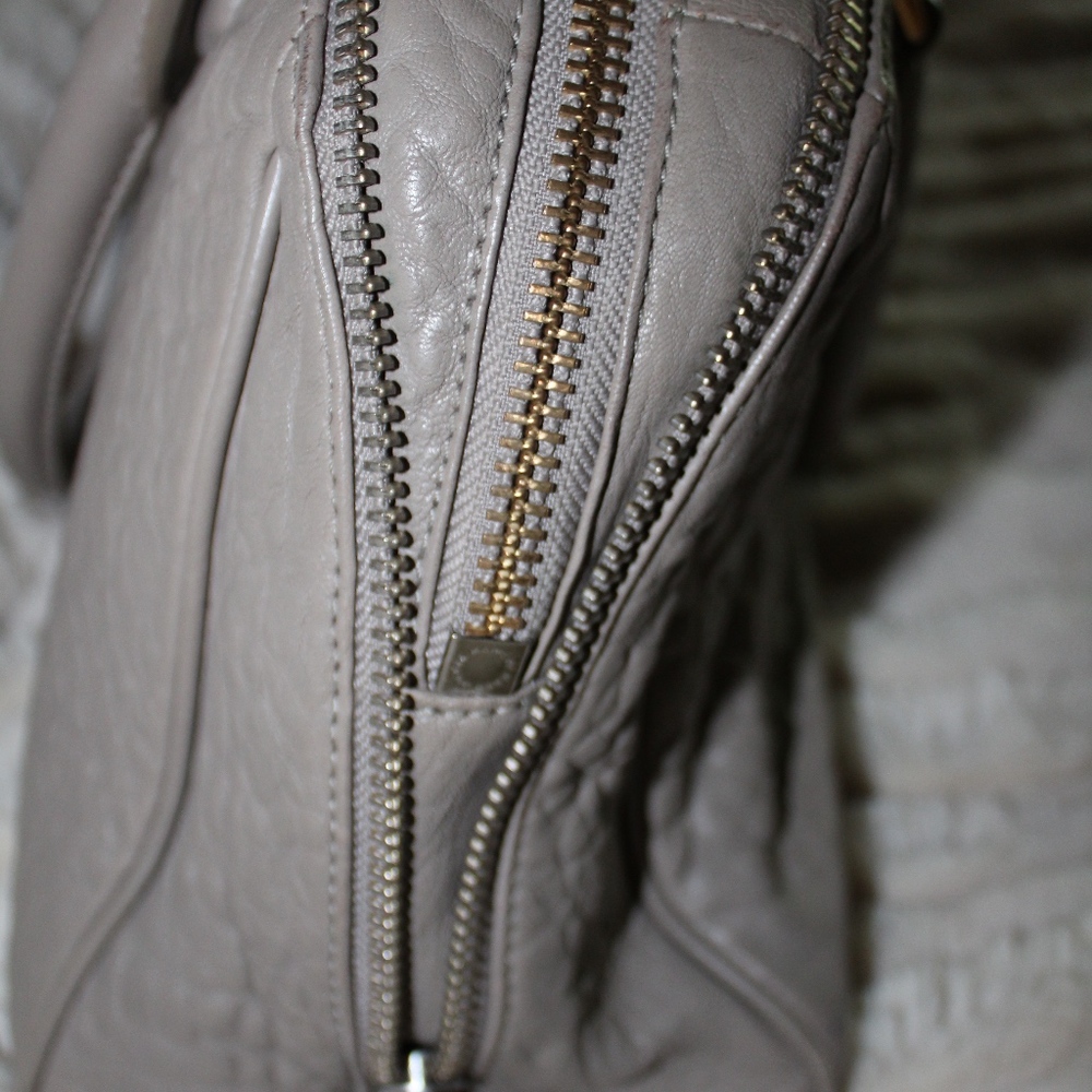 Marc by Marc Jacobs Grey Pebbled Leather Purse - Picture 4 of 8