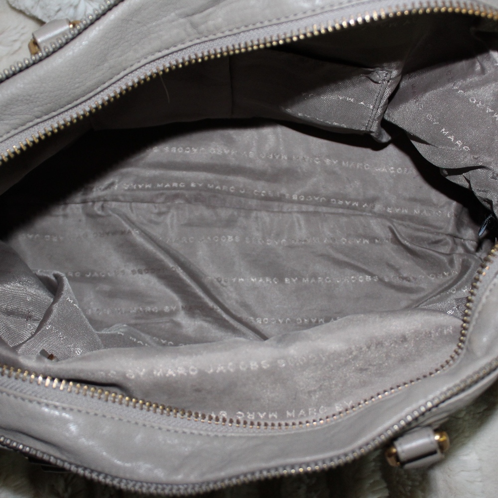 Marc by Marc Jacobs Grey Pebbled Leather Purse - Picture 5 of 8