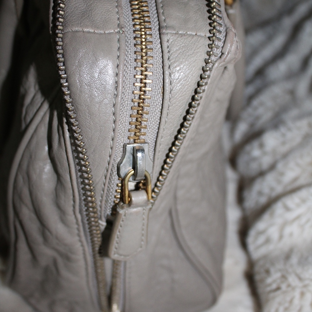 Marc by Marc Jacobs Grey Pebbled Leather Purse - Picture 3 of 8