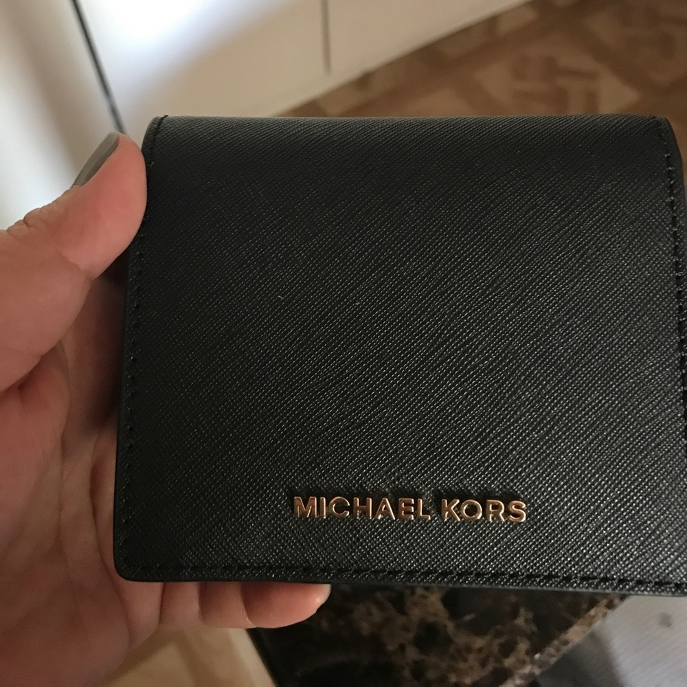 Michael kors wallet