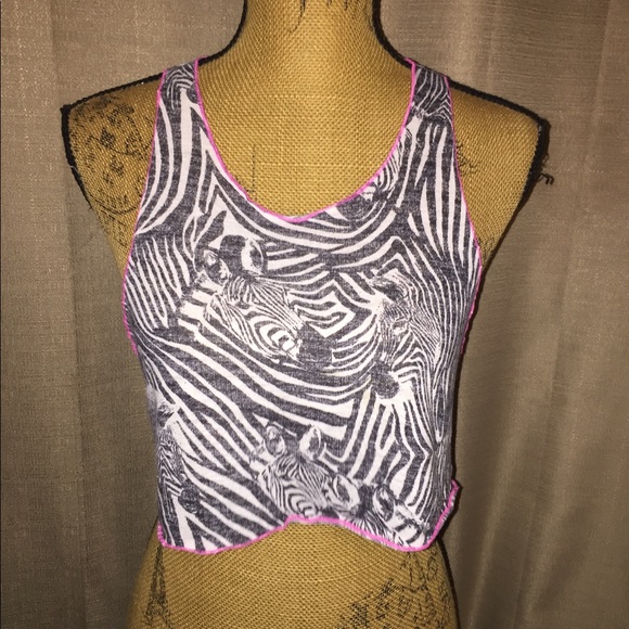 🚨Like New Bethany Moda for Aero crop top - Picture 1 of 3