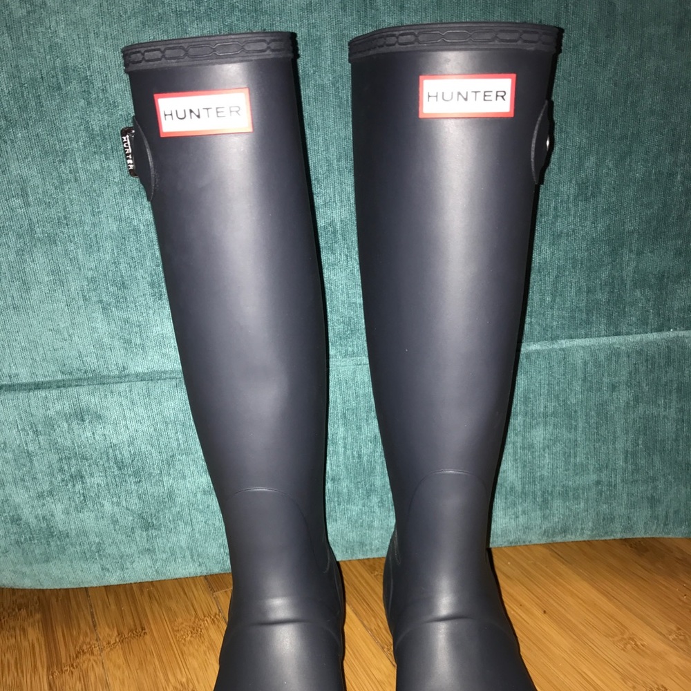 Size 7 Original Hunter Rain Boots NEVER WORN
