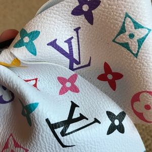 Louis Vuitton cheer bow